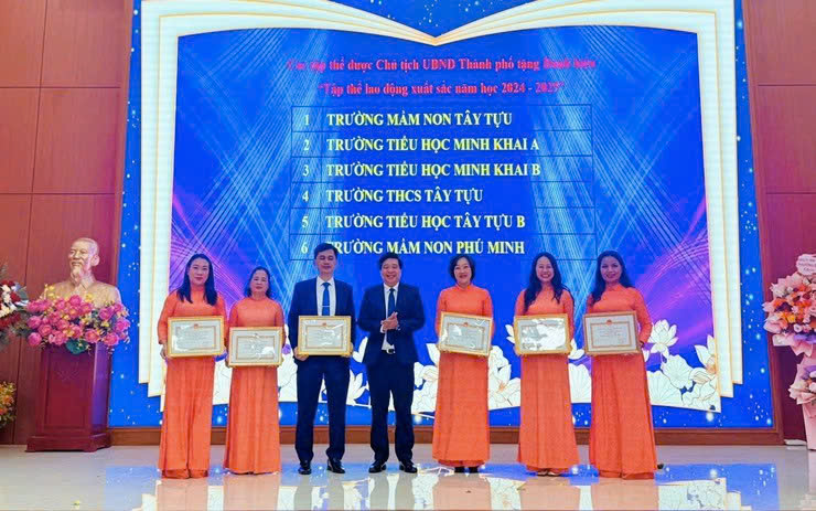 Phường Tây Tựu tri ân đội ngũ nhà giáo, lan tỏa tinh thần đổi mới giáo dục trong giai đoạn phát triển mới