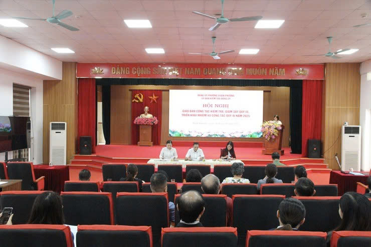 Đảng ủy phường Xuân Phương tăng cường kỷ cương, nâng cao hiệu quả công tác kiểm tra, giám sát