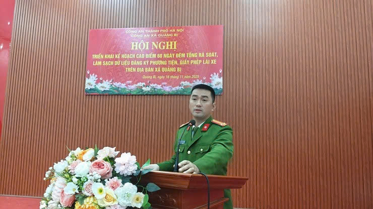 Công an xã Quảng Bị ra quân cao điểm 60 ngày đêm làm sạch dữ liệu phương tiện, giấy phép lái xe