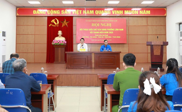 Đối thoại với thanh niên phường Lĩnh Nam: Khơi dậy khát vọng cống hiến, đồng hành cùng chính quyền xây dựng phường văn minh, hiện đại