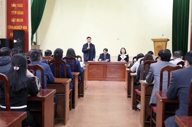 Xã Quảng Bị siết kỷ cương điều hành, tập trung xử lý đất đai, môi trường và các nhiệm vụ trọng tâm tháng 11-2025