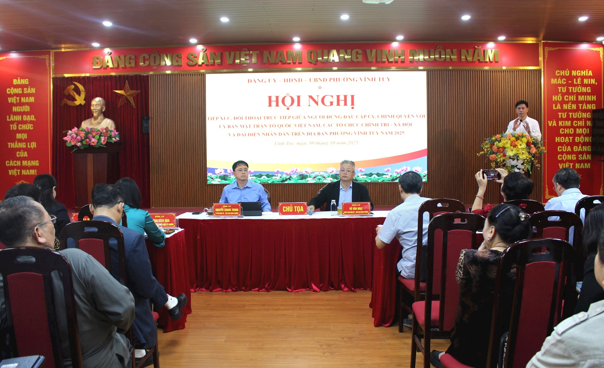 Đối thoại trực tiếp để tháo gỡ vướng mắc, nâng cao hiệu quả quản lý tại phường Vĩnh Tuy