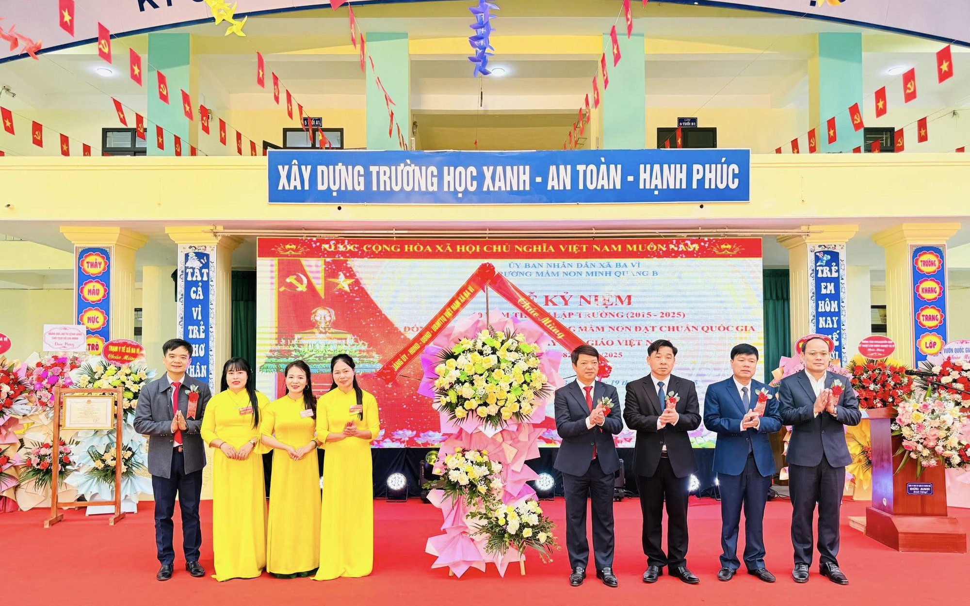 Trường Mầm non Minh Quang B đón nhận Bằng công nhận đạt chuẩn quốc gia, đánh dấu chặng đường 10 năm xây dựng và phát triển