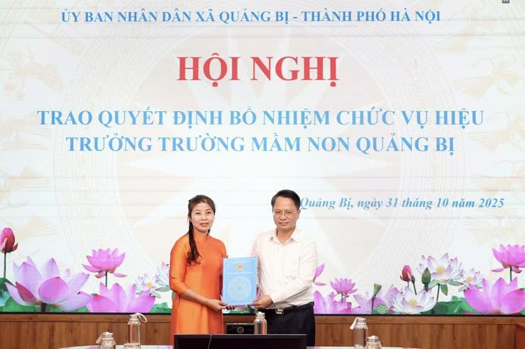 Công bố quyết định bổ nhiệm Hiệu trưởng Trường Mầm non Quảng Bị