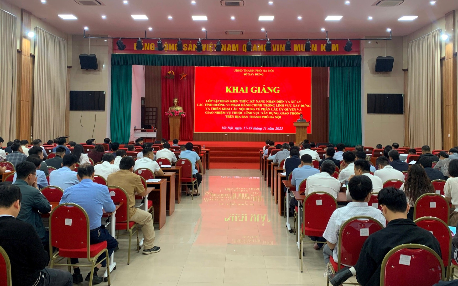 Hà Nội nâng cao kỹ năng nhận diện, xử lý vi phạm hành chính trong lĩnh vực xây dựng và giao thông