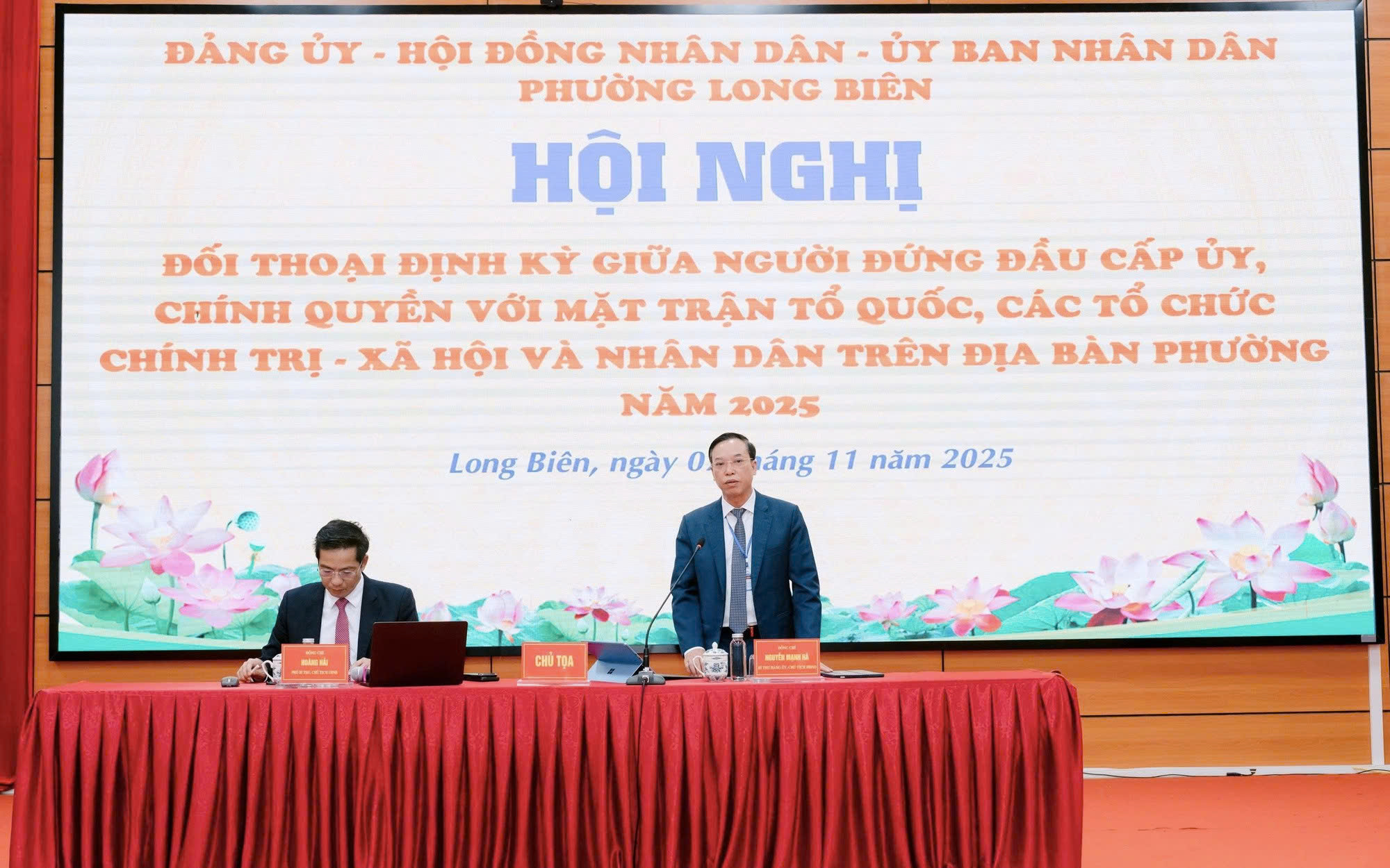 Phường Long Biên đối thoại trực tiếp với nhân dân, tập trung tháo gỡ những vấn đề dân sinh bức thiết