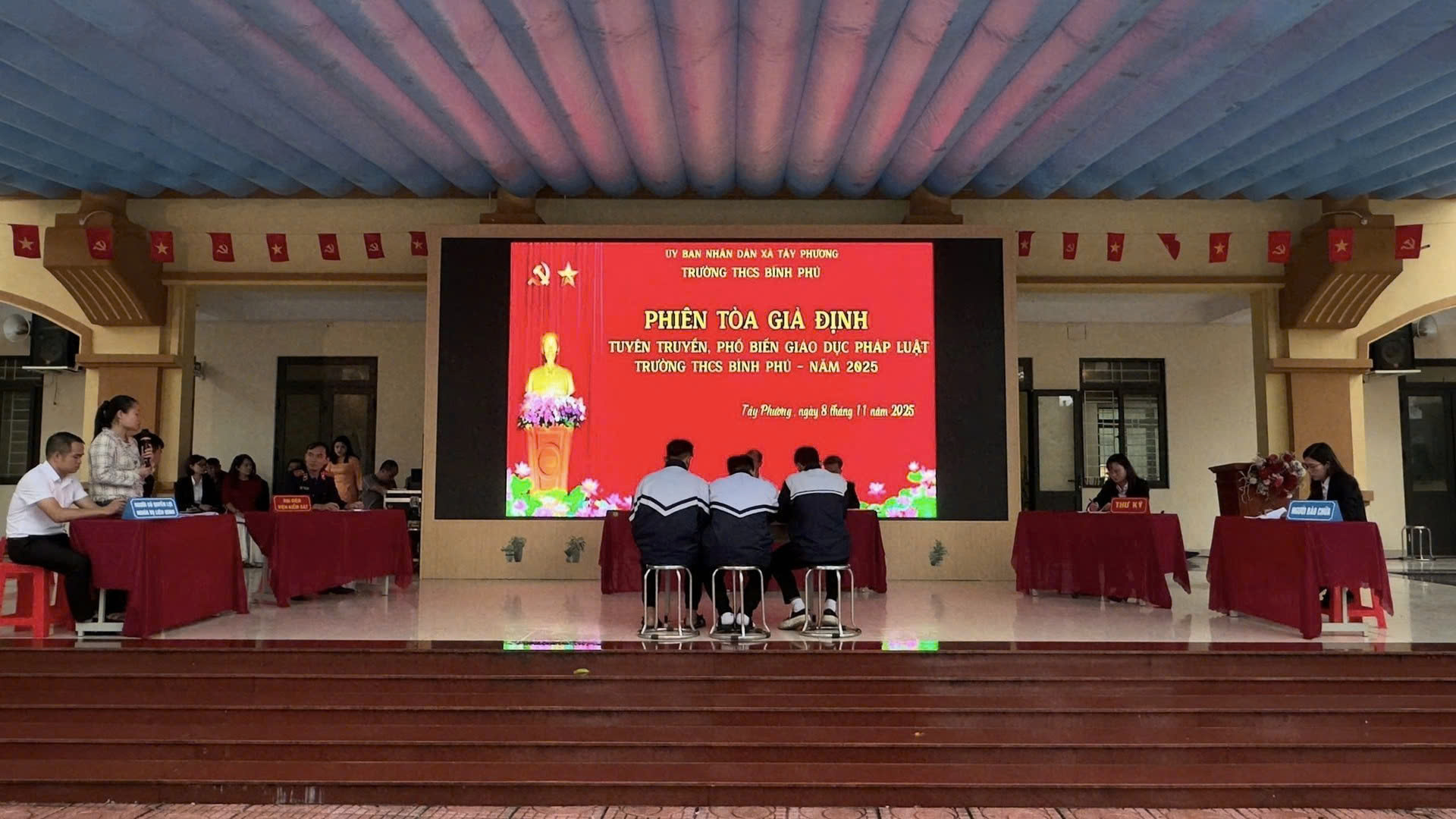 “Phiên tòa giả định” giúp học sinh Tây Phương nâng cao ý thức thượng tôn pháp luật
