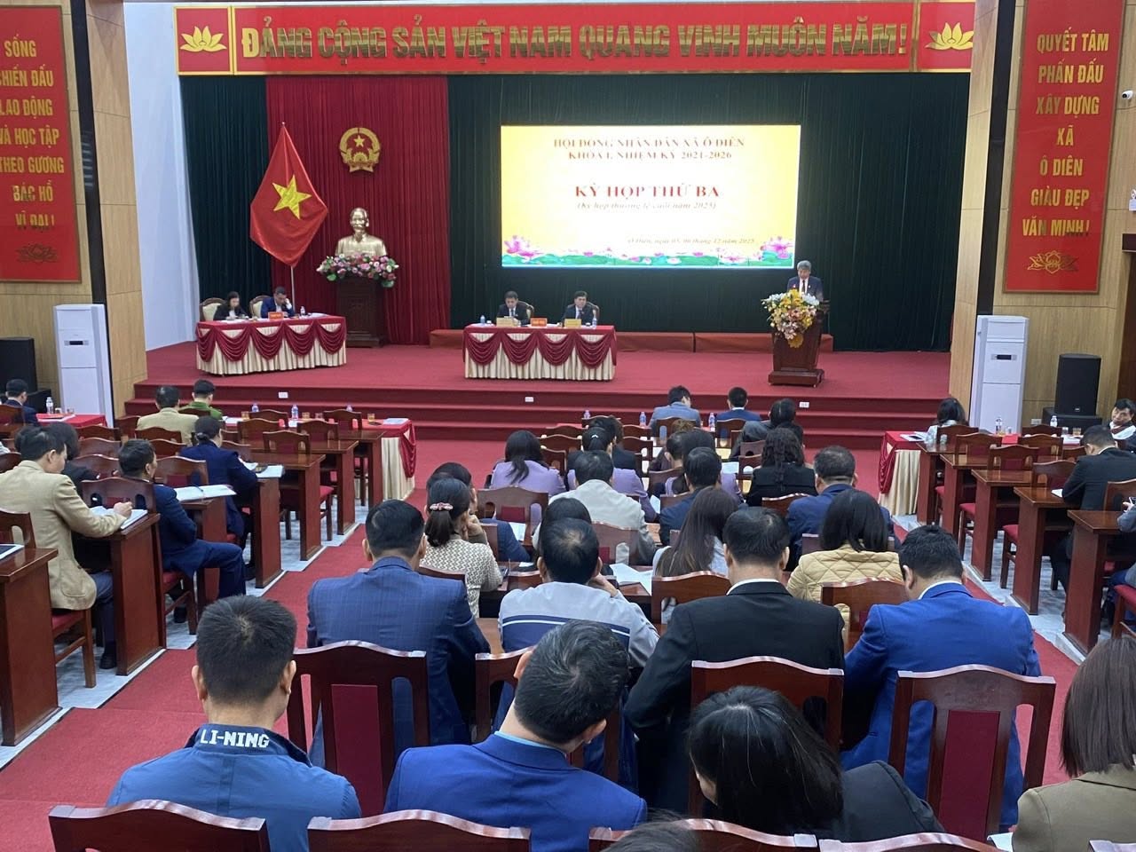Kỳ họp thứ 3, HĐND xã Ô Diên nhiệm kỳ 2021-2026 quyết sách những vấn đề quan trọng