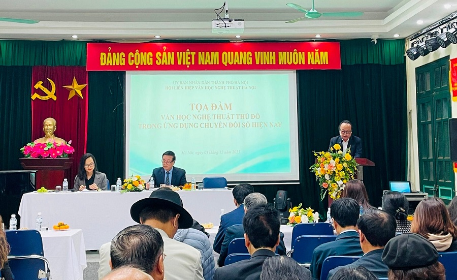 Tọa đàm “Văn học nghệ thuật Thủ đô trong ứng dụng chuyển đổi số hiện nay”