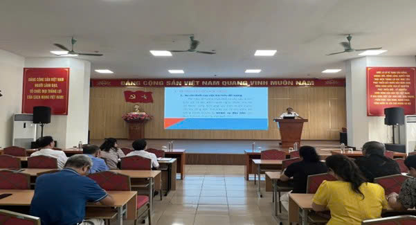 Khai giảng lớp bồi dưỡng nghiệp vụ Tuyên giáo và Dân vận năm 2025: Nâng cao năng lực tham mưu, tăng sức mạnh hệ thống chính trị cơ sở