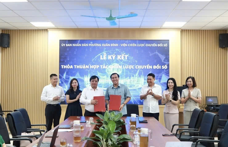 Phường Xuân Đỉnh ký kết hợp tác chiến lược chuyển đổi số: Đặt nền móng xây dựng đô thị thông minh - kiểu mẫu của Thủ đô