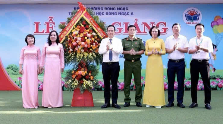 Phường Đông Ngạc tưng bừng khai giảng năm học mới 2025-2026: Đồng loạt rộn ràng khí thế, lan tỏa tinh thần đổi mới giáo dục