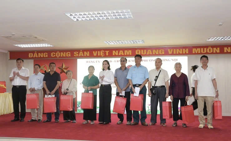 Phường Dương Nội tri ân người có công, lan tỏa giá trị truyền thống trong hành trình hướng tới tương lai