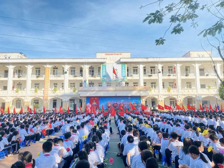 Phường Yên Nghĩa khai giảng năm học 2025-2026: Lan tỏa tinh thần đổi mới, khơi dậy khát vọng tri thức