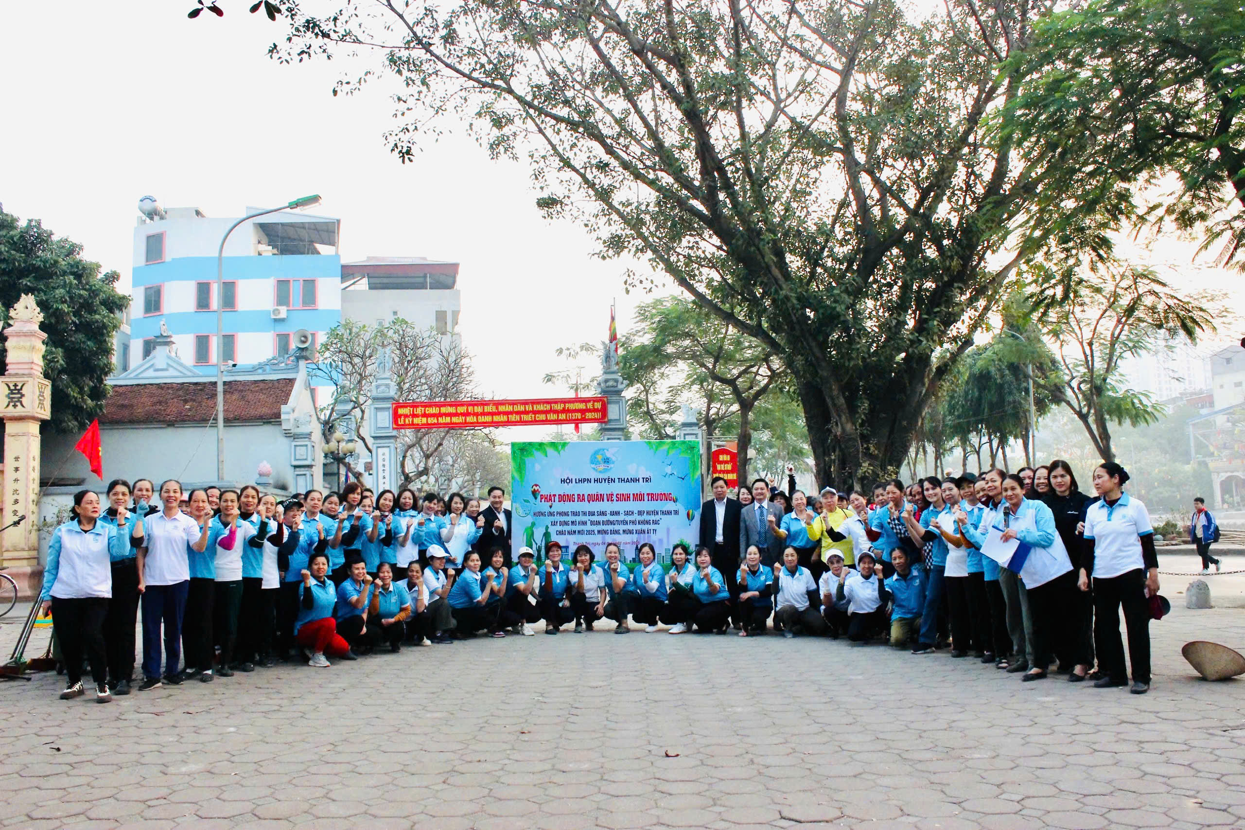 Phụ nữ Thanh Trì chung tay kiến tạo không gian xanh, xây dựng đô thị sạch đẹp