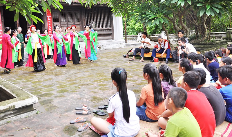 Tiếp tục đẩy mạnh thực hiện phong trào "Toàn dân đoàn kết xây dựng đời sống văn hóa"