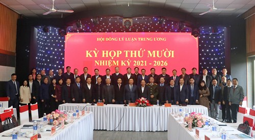 Hội đồng Lý luận Trung ương đẩy mạnh tổng kết 40 năm đổi mới, chuẩn bị nền tảng lý luận cho Đại hội XIV của Đảng