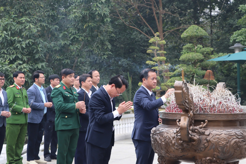 Huyện Ba Vì tri ân các anh hùng liệt sĩ và khẳng định nỗ lực phát triển kinh tế - xã hội 