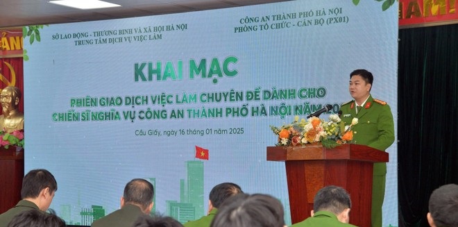 Hà Nội tổ chức phiên giao dịch việc làm chuyên đề: Cơ hội mới cho chiến sĩ nghĩa vụ công an nhân dân xuất ngũ