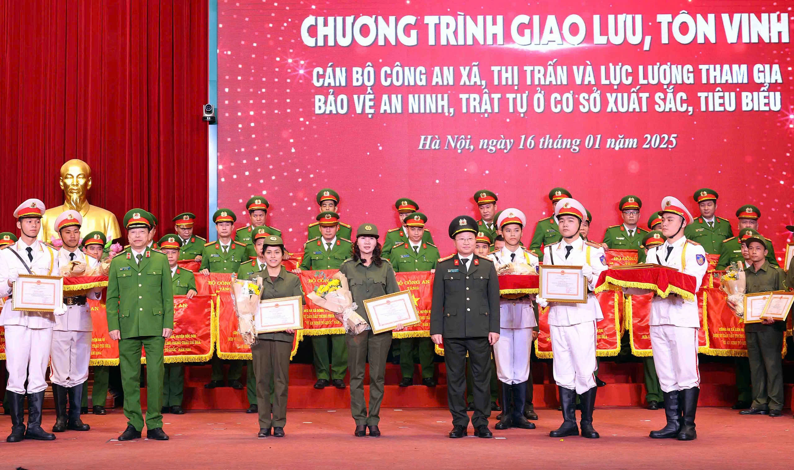 Công an xã, thị trấn Hà Nội: “Lá chắn” vững vàng bảo vệ an ninh cơ sở