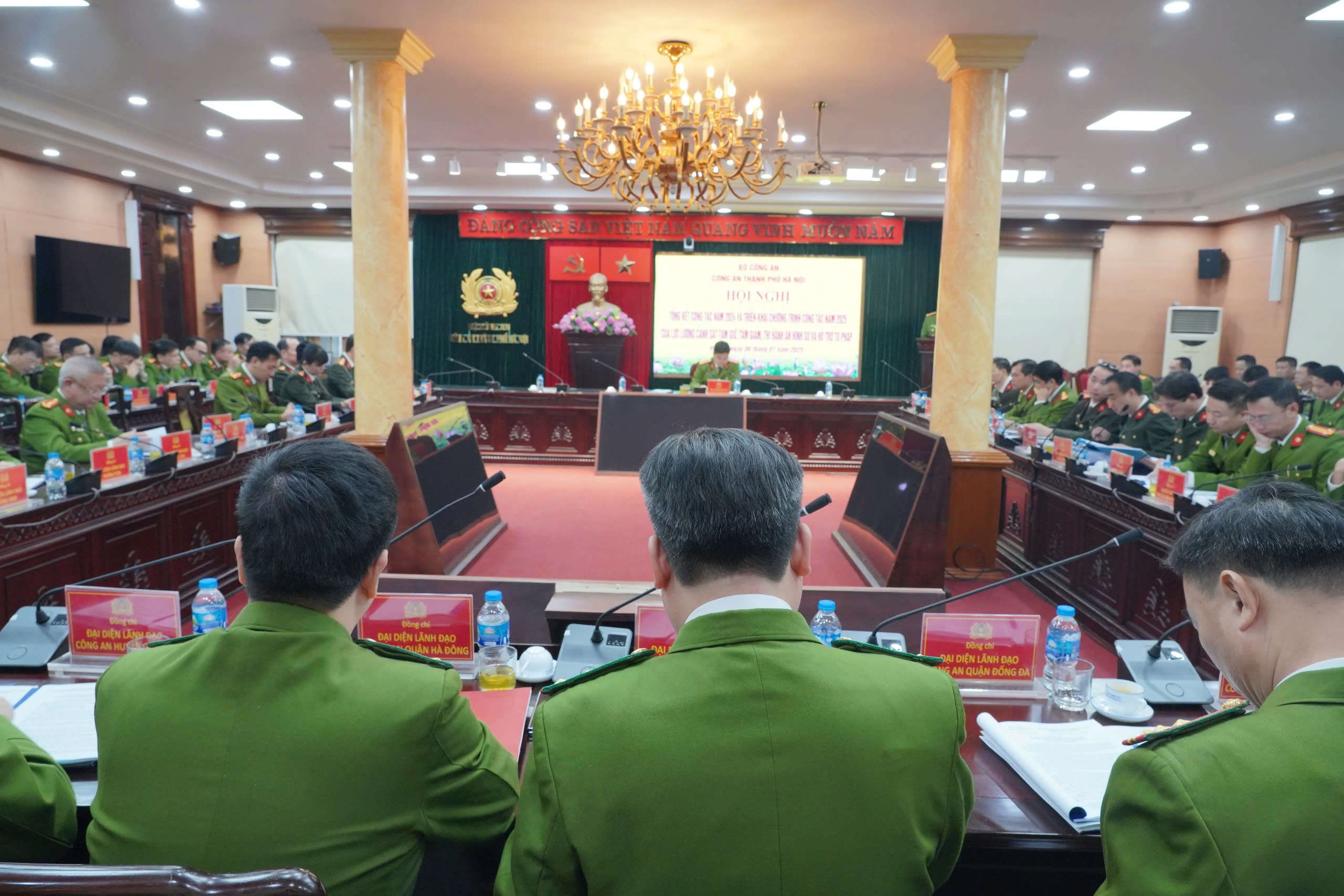 Công an Hà Nội nâng cao hiệu quả thi hành án hình sự và hỗ trợ tư pháp: Siết chặt quản lý, đảm bảo an ninh, an toàn tuyệt đối