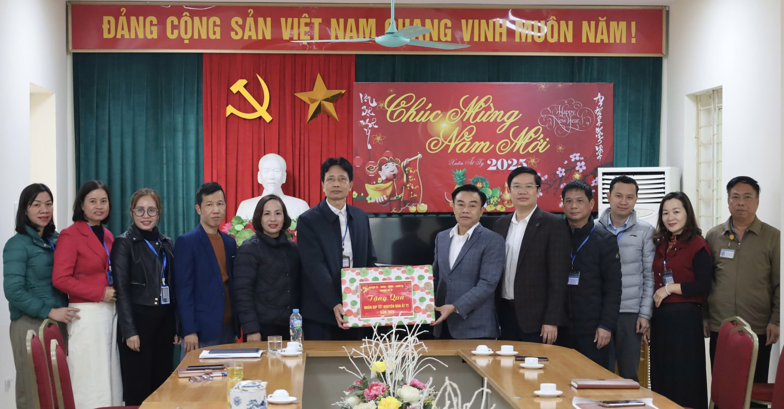 Chăm lo đời sống, tạo không khí Tết ấm áp cho đối tượng bảo trợ xã hội