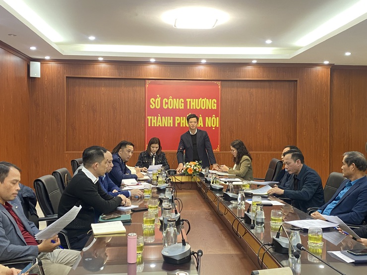 Hà Nội đảm bảo nguồn hàng Tết Nguyên đán Ất Tỵ 2025: Hàng hóa dồi dào, giá cả ổn định, sẵn sàng phục vụ nhân dân