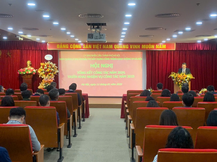 Hà Nội đẩy nhanh tiến độ hạ tầng giao thông, đặt mục tiêu giải ngân 95% vốn đầu tư năm 2025
