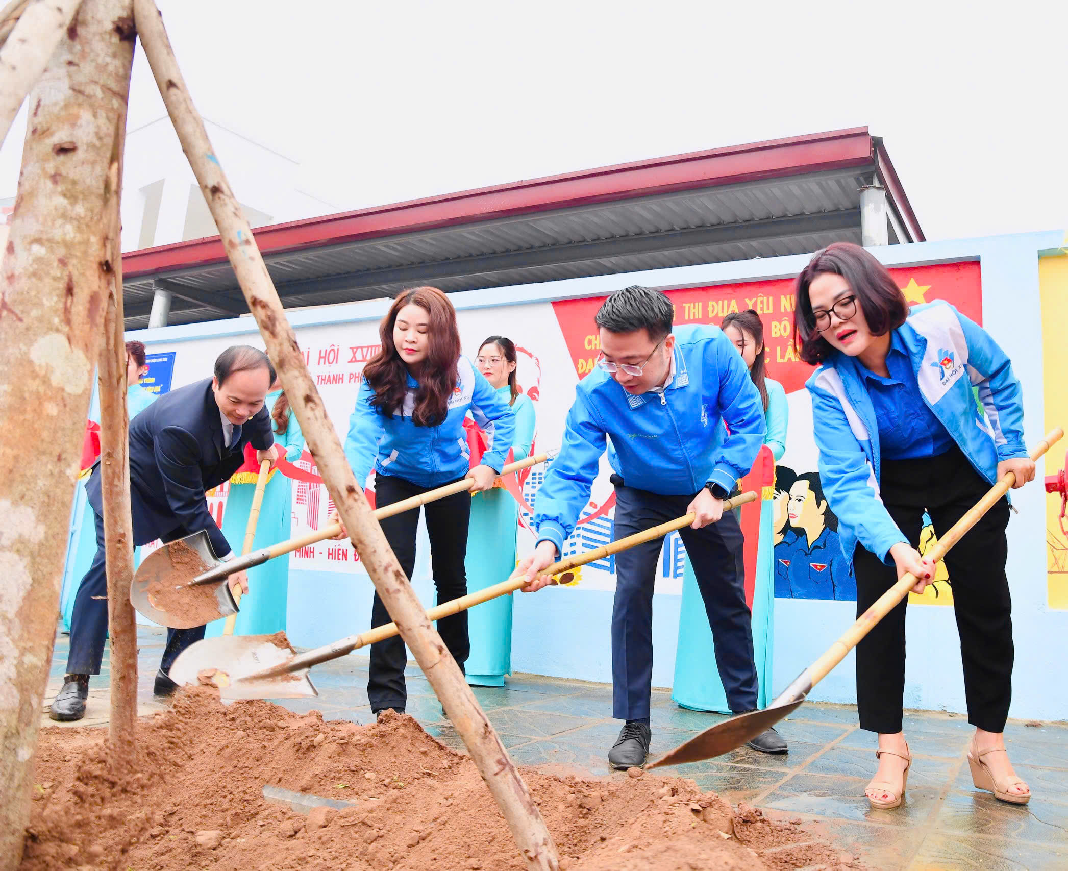 Tuổi trẻ Thủ đô ra quân Tháng Thanh niên 2025: Gieo mầm xanh, lan tỏa hành động đẹp