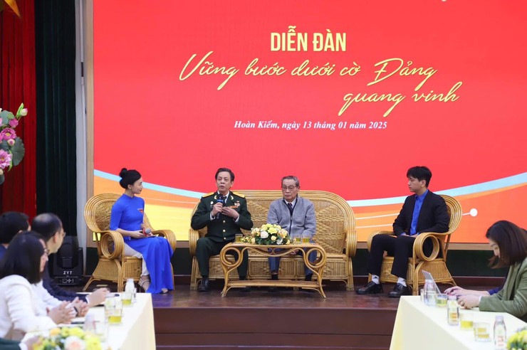 Tuổi trẻ Hoàn Kiếm phát huy truyền thống, khẳng định niềm tin son sắt vào Đảng