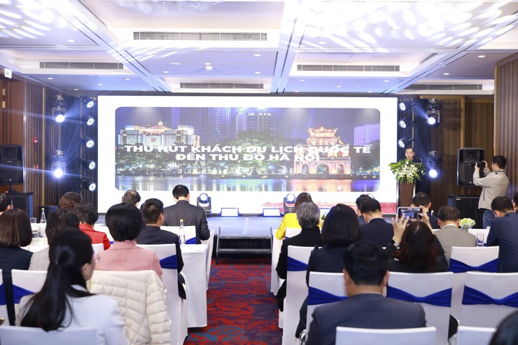 Du lịch Hà Nội bứt phá mạnh mẽ: Hướng tới mục tiêu 30 triệu lượt khách năm 2025