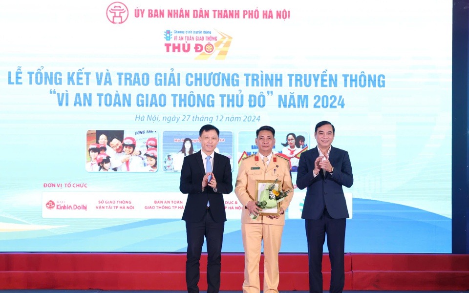 Chương trình "Vì An toàn giao thông Thủ đô" 2024: Lan tỏa ý thức, nâng cao văn hóa giao thông