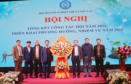 Doanh nghiệp thị xã Sơn Tây: Kiên cường vượt khó, đóng góp tích cực vào phát triển kinh tế - xã hội