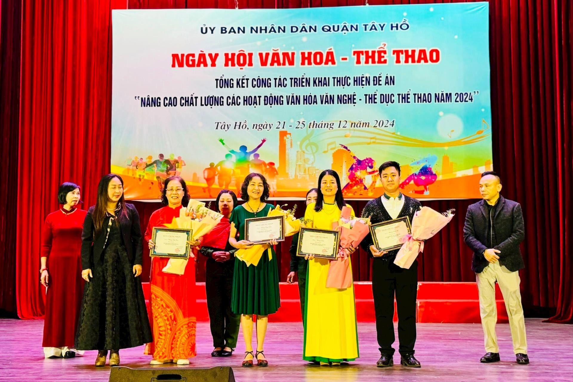 Quận Tây Hồ sôi động với chuỗi hoạt động văn hóa – thể thao chào mừng 29 năm thành lập