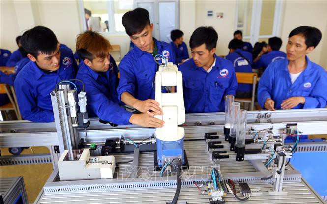 Năm 2025, Hà Nội phấn đấu tỷ lệ lao động qua đào tạo đạt 75%