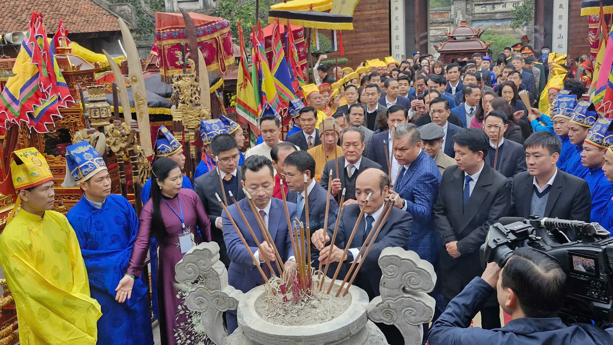 Sắc xuân rộn ràng trong chuỗi lễ hội lớn đầu năm tại Hà Nội