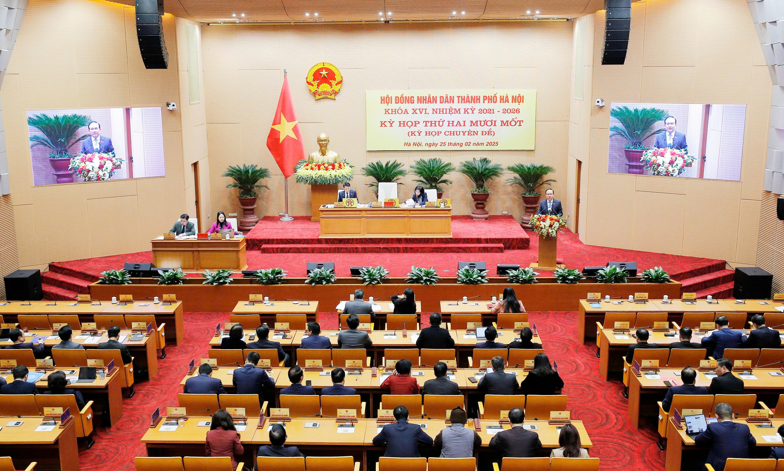 Hà Nội nâng mục tiêu tăng trưởng GRDP lên 8%: Thể hiện quyết tâm chính trị và khát vọng phát triển trong kỷ nguyên mới
