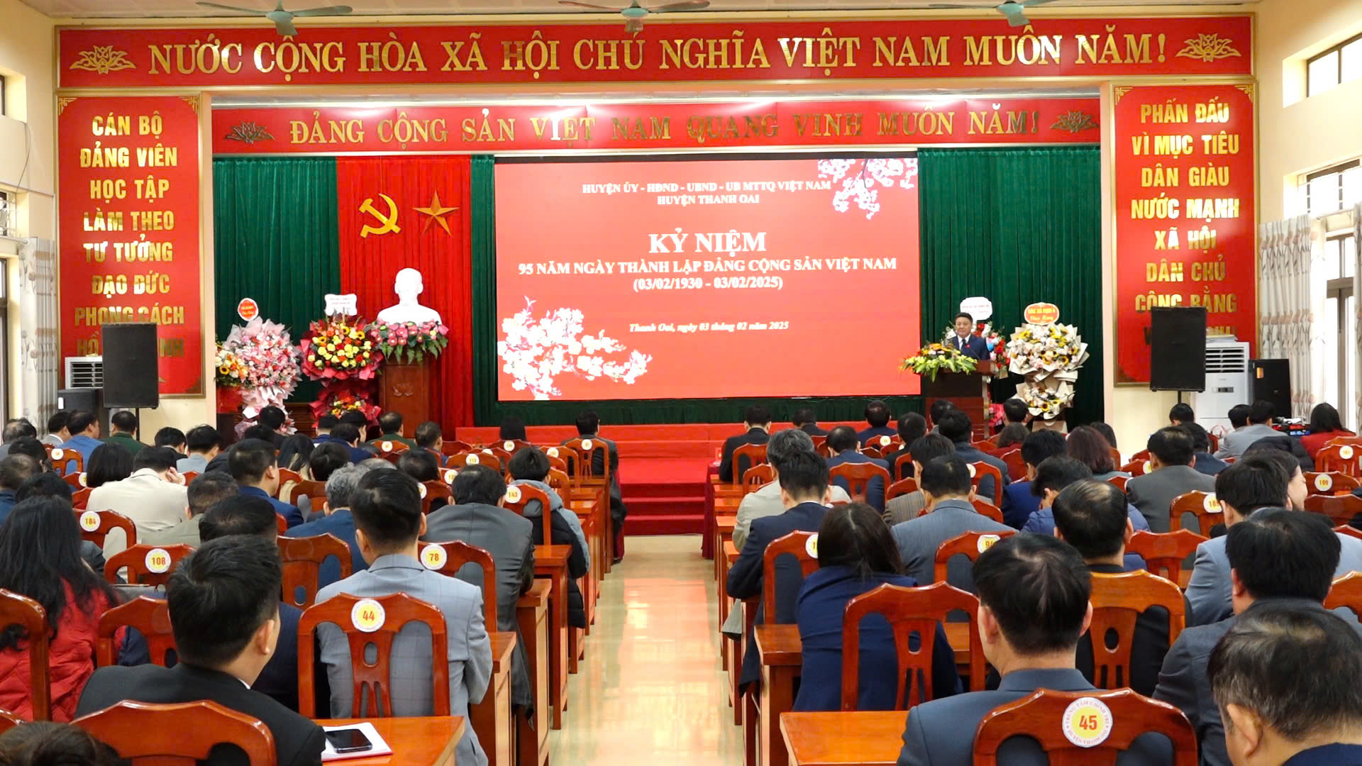 Huyện Thanh Oai tự hào tiếp nối truyền thống, quyết tâm xây dựng huyện phát triển bền vững