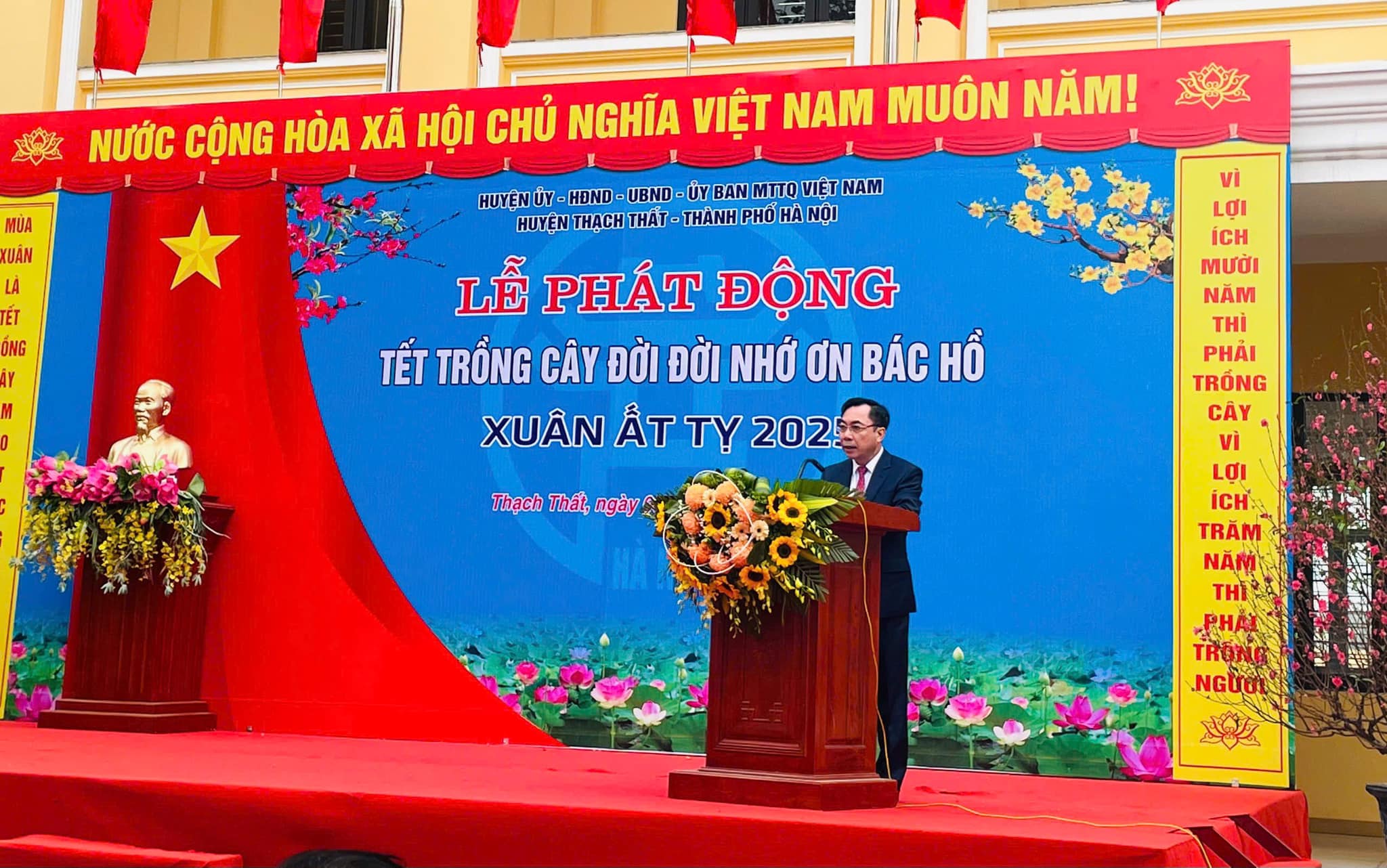 Huyện Thạch Thất phát động “Tết trồng cây đời đời  nhớ ơn Bác Hồ” Xuân Ất Tỵ 2025: Chung tay xây dựng huyện đô thị xanh, phát triển bền vững