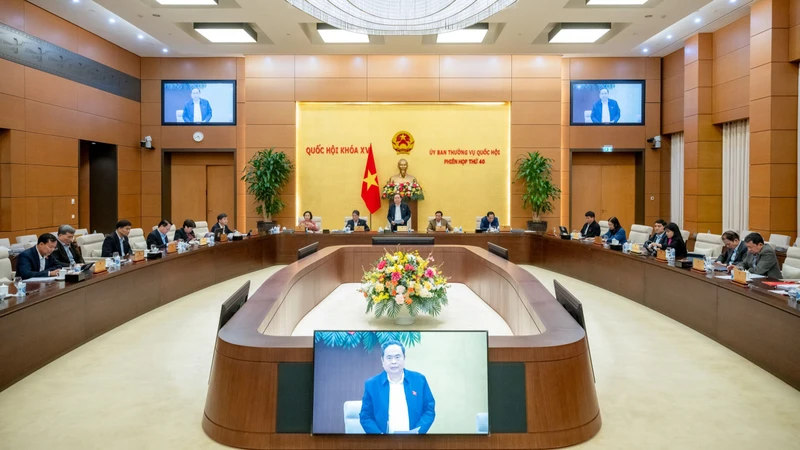 Thông cáo báo chí về Chương trình Phiên họp thứ 42 của Ủy ban Thường vụ Quốc hội
