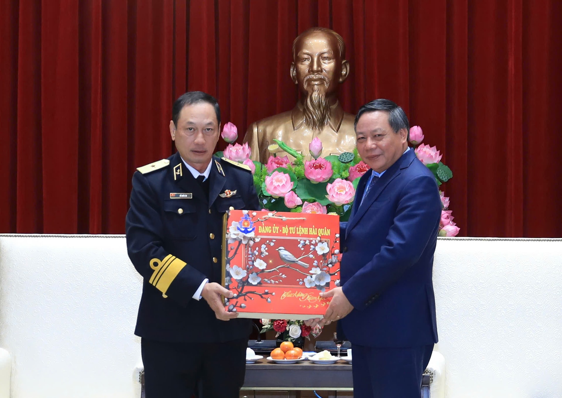 Hà Nội đồng hành cùng Quân chủng Hải quân