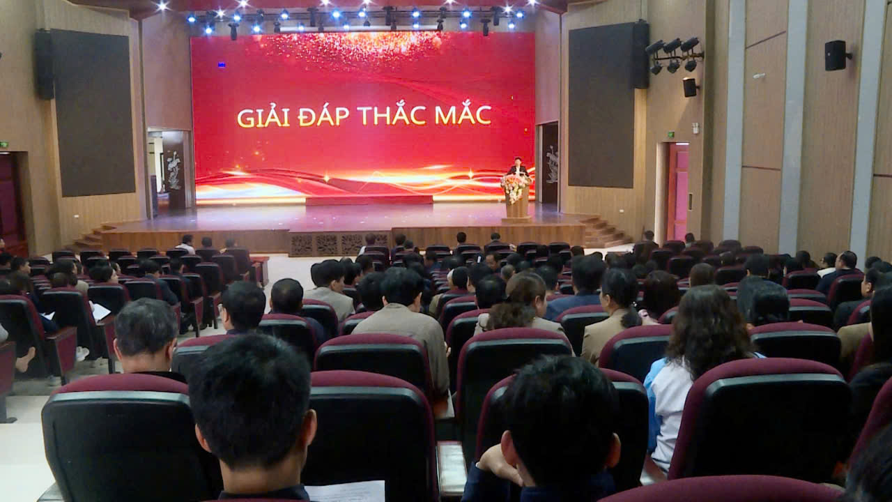 Huyện Ứng Hoà tổ chức hội nghị quán triệt Nghị định 178: Đảm bảo quyền lợi cán bộ, công chức trong quá trình sắp xếp tổ chức bộ máy