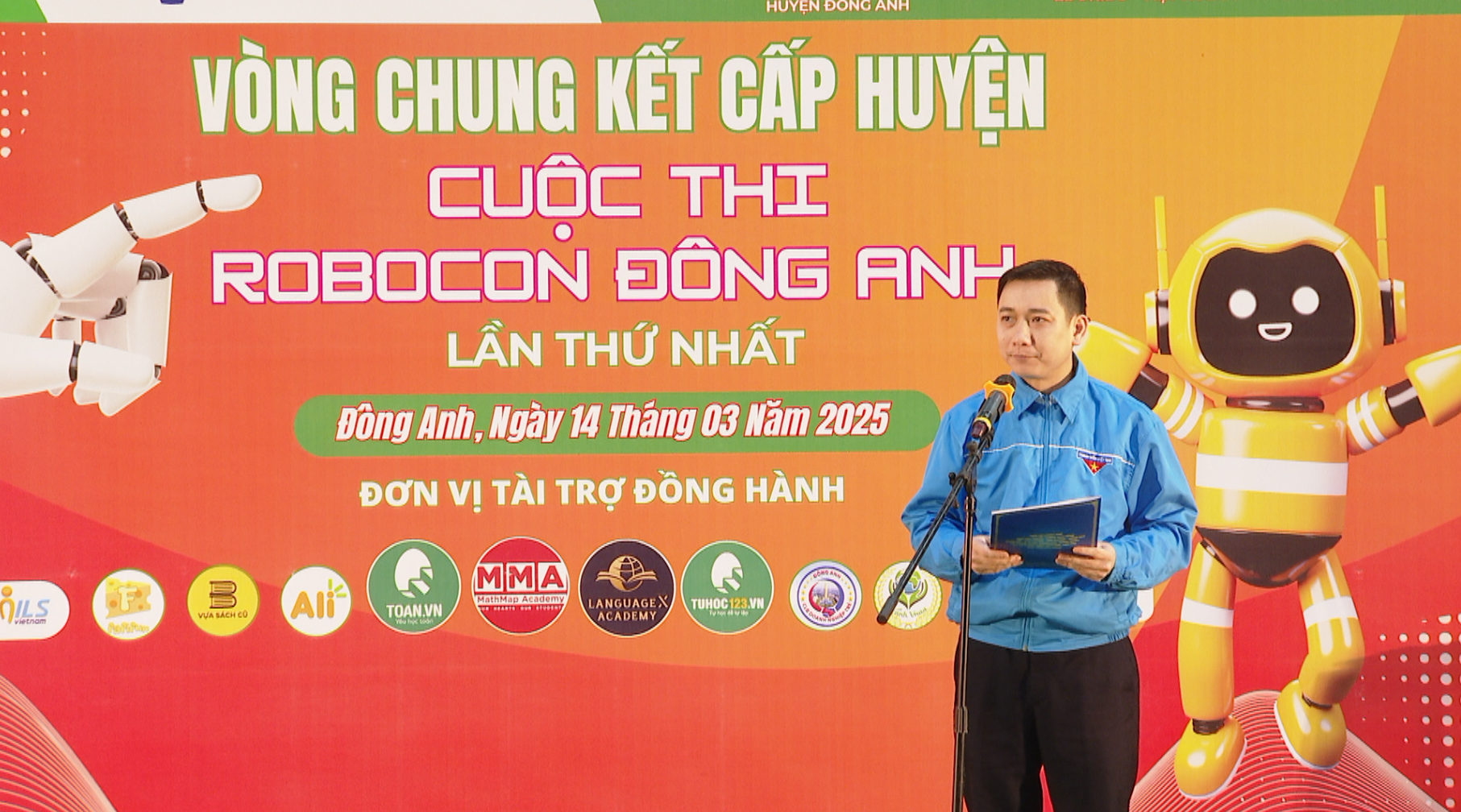 Sôi động Chung kết Robocon Đông Anh 2025: Sân chơi sáng tạo cho thế hệ trẻ