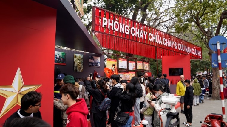 Hơn 10.000 lượt người trải nghiệm Trạm tuyên truyền phòng cháy chữa cháy và cứu nạn cứu hộ: Lan tỏa kỹ năng phòng ngừa cháy nổ