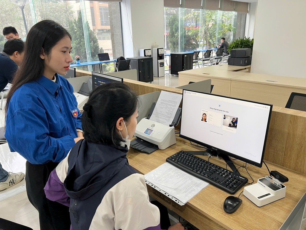 Thanh niên Thủ đô bứt phá trong tuần 2 Tháng Thanh niên: Lan tỏa tinh thần xung kích, thúc đẩy phong trào "Bình dân học vụ số"