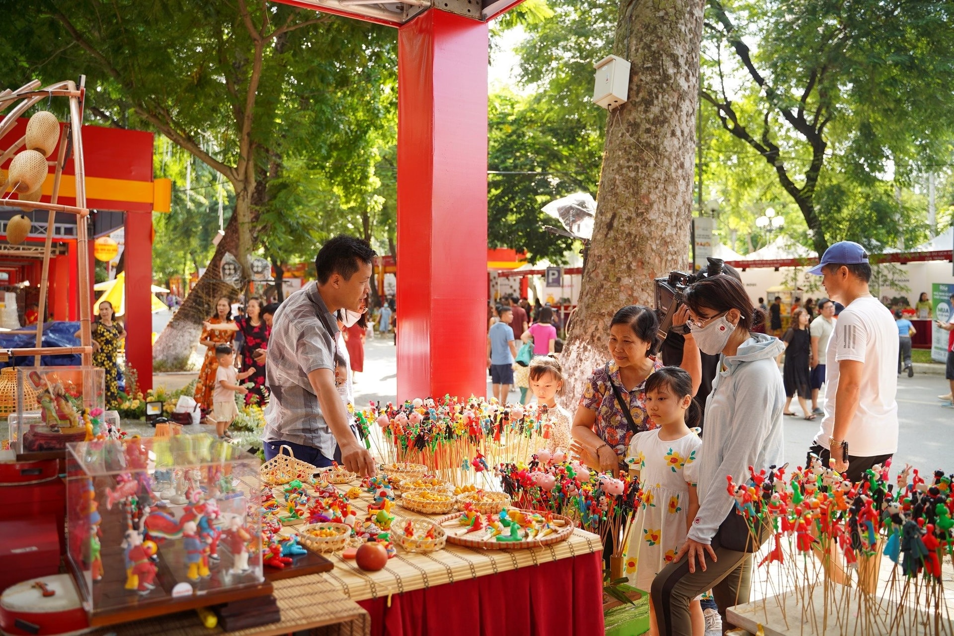 Lễ hội Quà tặng Du lịch Hà Nội 2025: Tôn vinh di sản, lan tỏa bản sắc, kết nối khát vọng phát triển