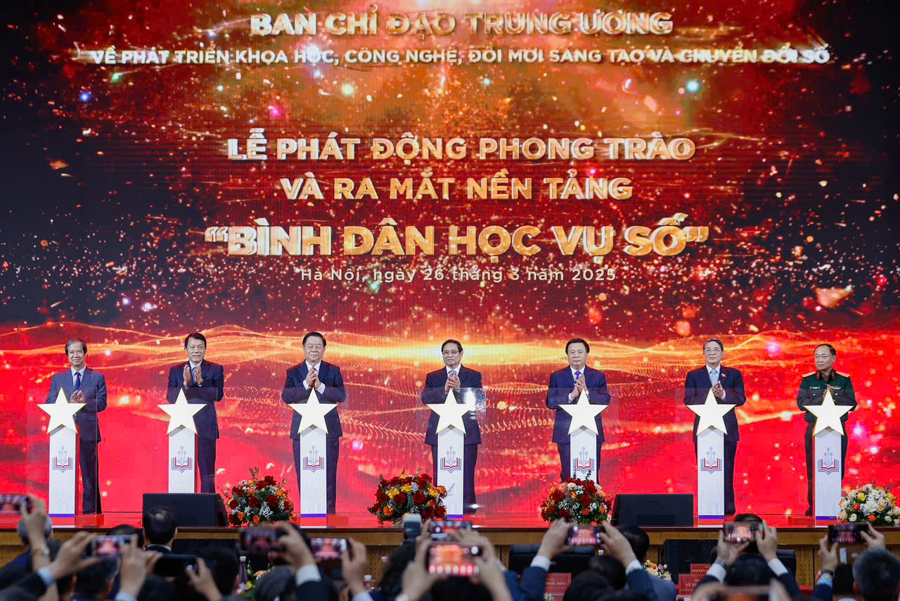Phát động phong trào và ra mắt nền tảng “Bình dân học vụ số"