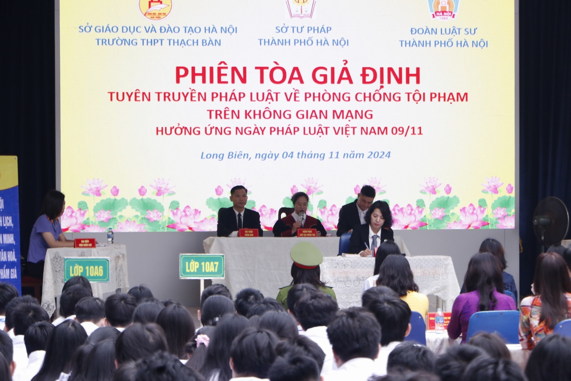 Hà Nội đẩy mạnh giáo dục pháp luật trong trường học: Gắn với kỹ năng sống và ứng xử văn minh