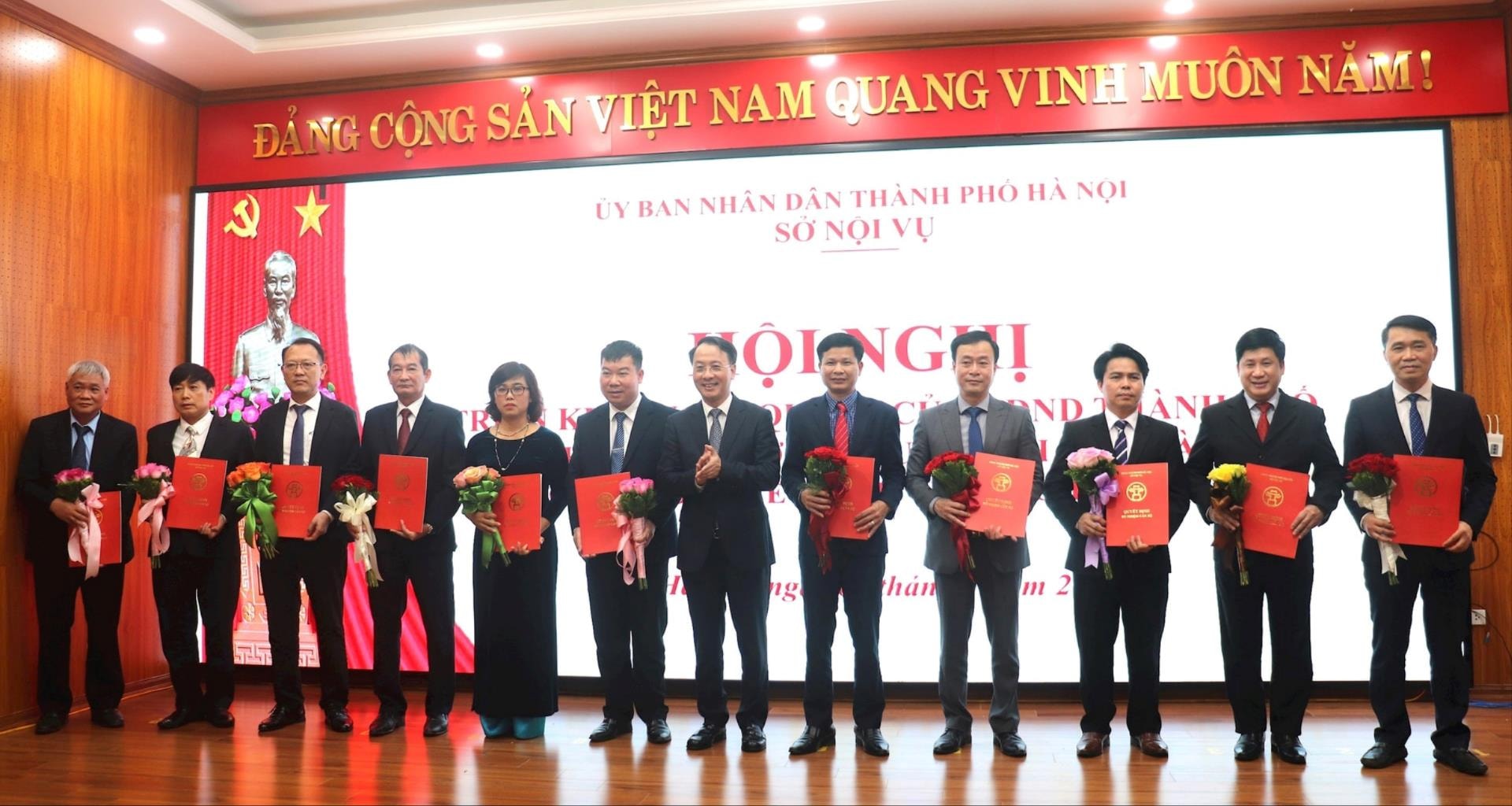 Sở Nội vụ Hà Nội công bố các quyết định về công tác cán bộ: Tinh gọn bộ máy, nâng cao hiệu lực quản lý