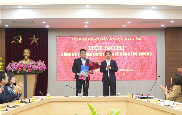 Huyện Gia Lâm bổ nhiệm Phó Hiệu trưởng Trường Tiểu học Đa Tốn